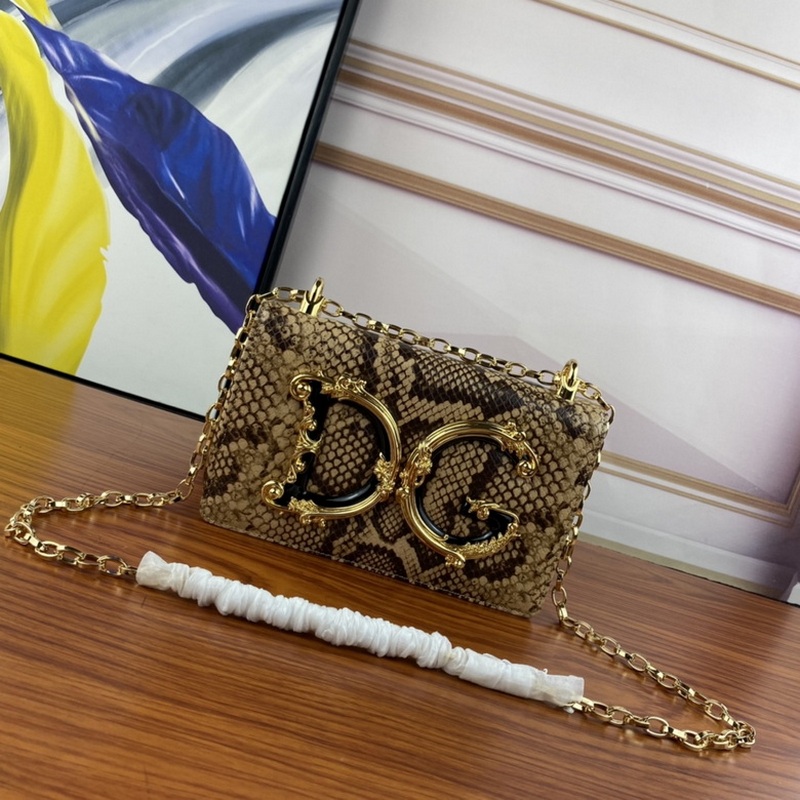 D&G Handbags 16